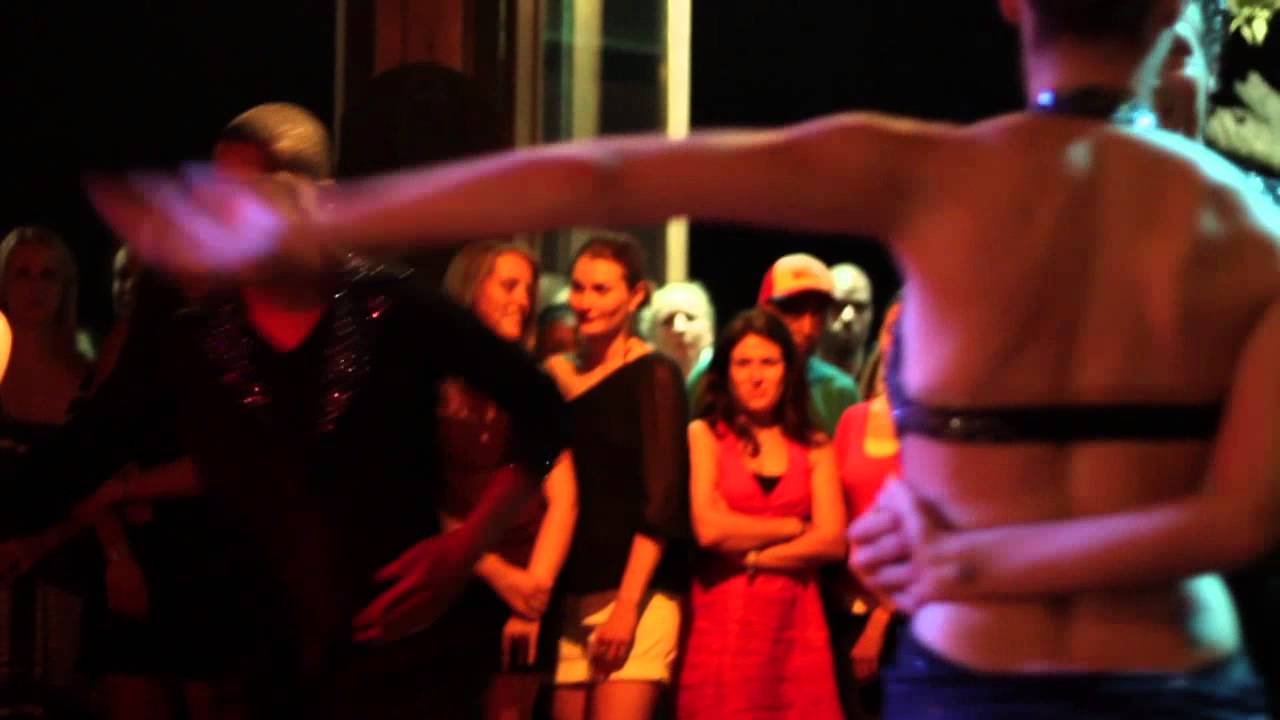 eStilo-Familia || Te Contaran (Gwepa Showtime)