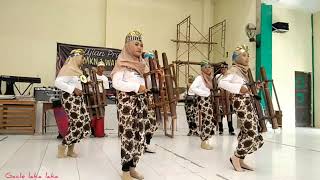 TARIAN ANGKLUNG ANOMAN OBONG SMK NEGERI 1 WARUREJA