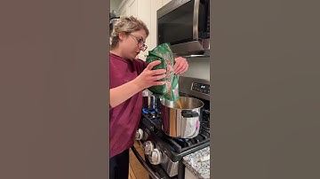 THE LAZIEST & QUICKEST CHICKEN TORTELLINI SOUP