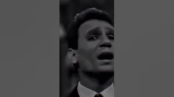 عبد الحليم حافظ أبو عيون جريئة 