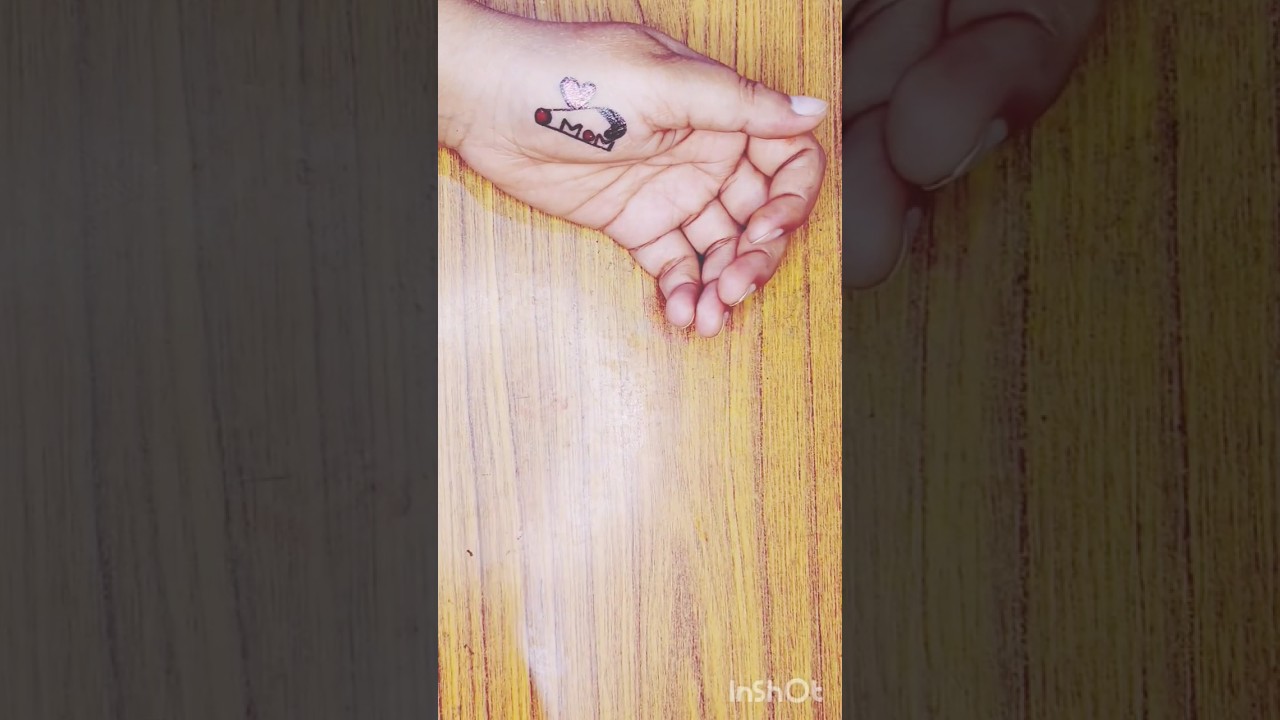 mom name mehandi design 