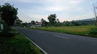 pemandangan gunung galunggung dari jauh