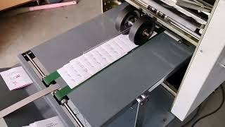 Automatic Paper Leaflet Zig Zag Folding Machines Pharmaceutical Cosmetic Industry 4 folds 6 folds