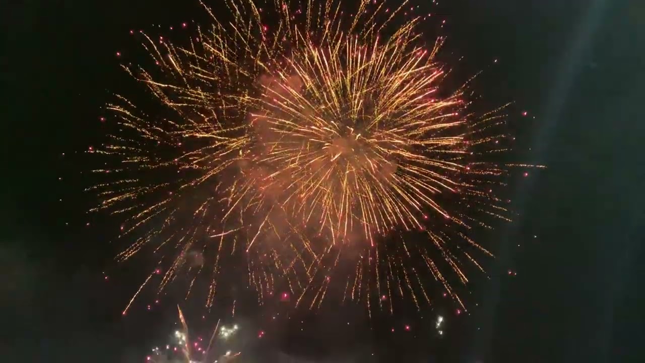 KEMBANG API PEMBUKAAN JAKARTA FAIR