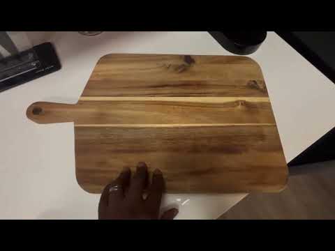 Acacia Wood Cutting Board and Chopping Board with Handle for Meat Review