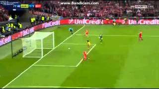 Neven Subotic amazing goalline save [Borussia Dortmund - Bayern Munich 1:2]
