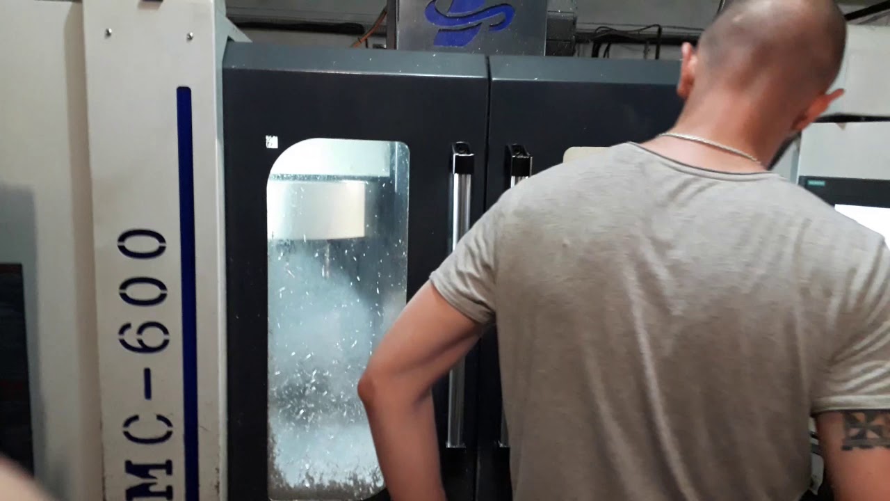 Станок VMC 600 и стойка SIMENS 828D