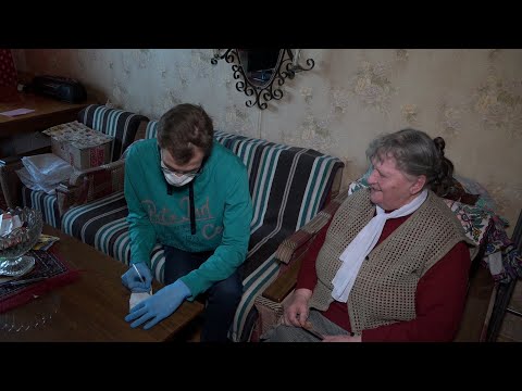 Оставайтесь дома! Как в Минске помогают пенсионерам с доставкой продуктов и лекарств