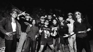 Download Lagu Menebar Bisa: Custom War 2025 MP3 Download Lagu Menebar Bisa: Custom War 2025 MP3