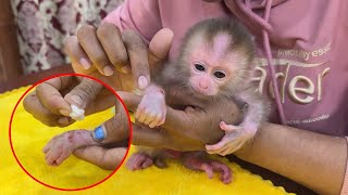 HeartWarming, Mom Best Care To Clean Bl!sters On Hand Newborn Baby