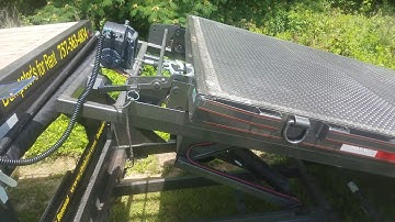 MAXXD  Roll-off Dump FLATBED unhooking from the trailer PART 2