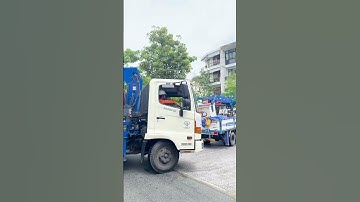 Đội xung kích lên đường chung tay khôi phục lưới điện sau bão số 10 tại tỉnh Quảng Trị.