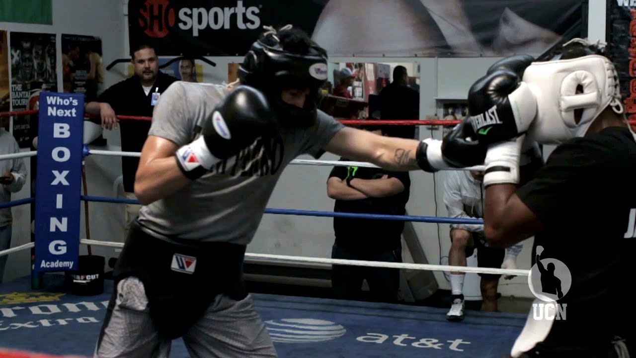 leo-el-terremoto-santa-cruz-sparring-and-bag-work-ucn-exclusive