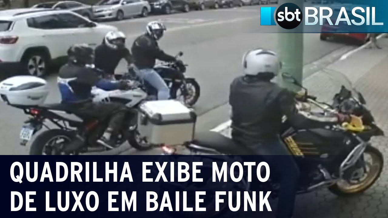 Quadrilha exibe moto de luxo roubada em baile funk | SBT Brasil (06/12/21)
