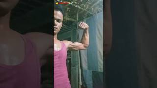 Biceps posing 💪 #viralsorts #motivation #desihomegym #viral #bicep #workoutchalleng #popular