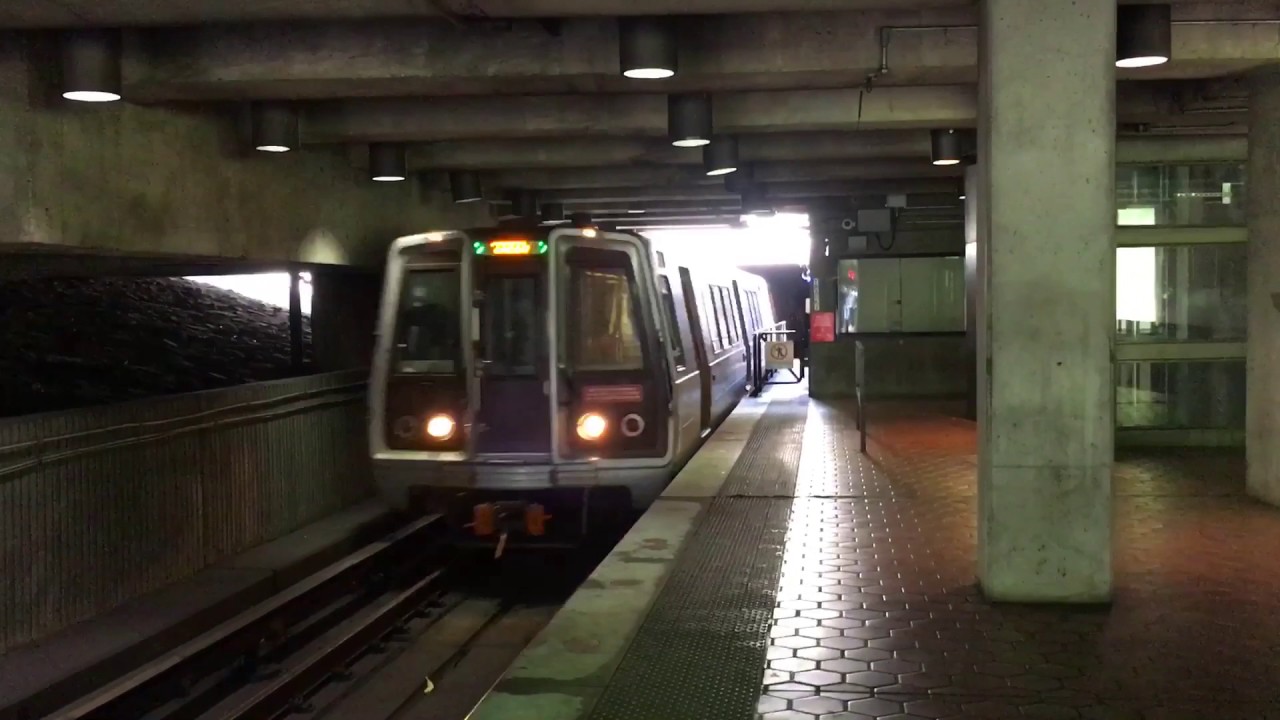 WMATA Metrorail Green & Yellow Line Trains Fort Totten Station (Lower