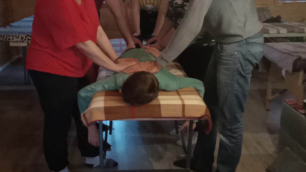 Многорукий холистический массаж - YouTube