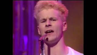 Fiction Factory - Feels Like Heaven (Top Of The Pops, 1984) Fiction Factory - Feels Like Heaven (Top Of The Pops, 1984)