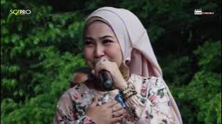 selvy anggraini  -   percuma