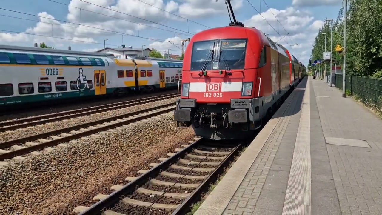 Züge am Bahnhof Falkensee #2