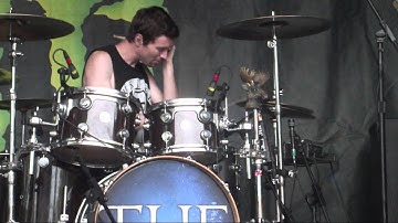 Matt Traynor of blessthefall sound checking @ Toronto Vans Warped Tour 2012!
