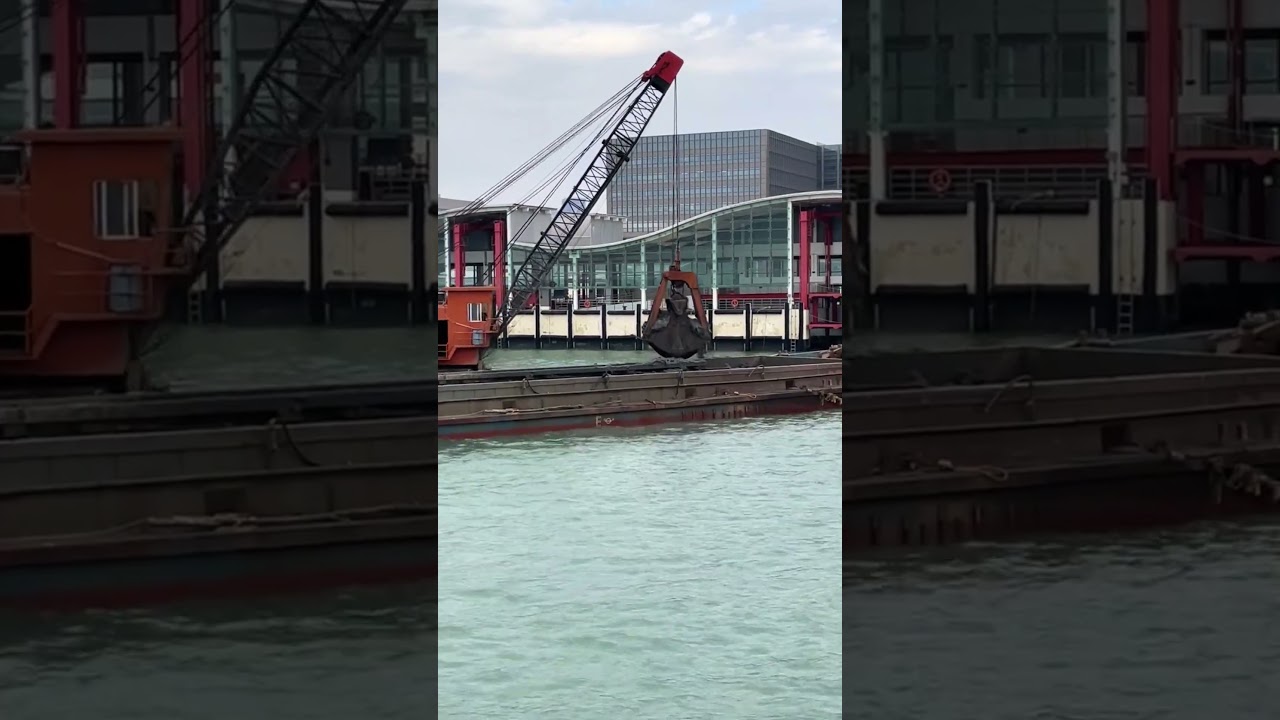 Grab Dredger Working in Urban Areas