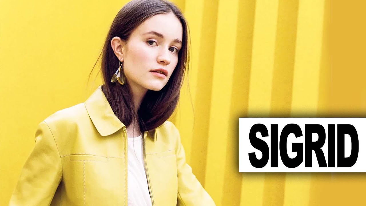 Sigrid On Her Bridgerton Fantasies, Music Life & More! | Hollywire