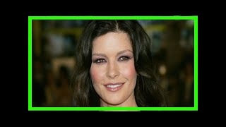 Catherine zeta jones brings her mini me daughter to fashion week