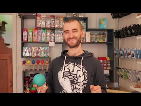 Beginner Poi Juggling Tutorial - Part 1. Pendulum Cascade