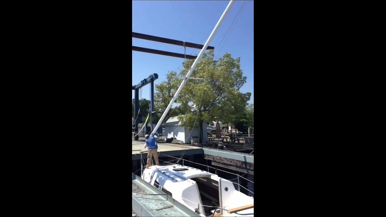 stepping a mast sailboat