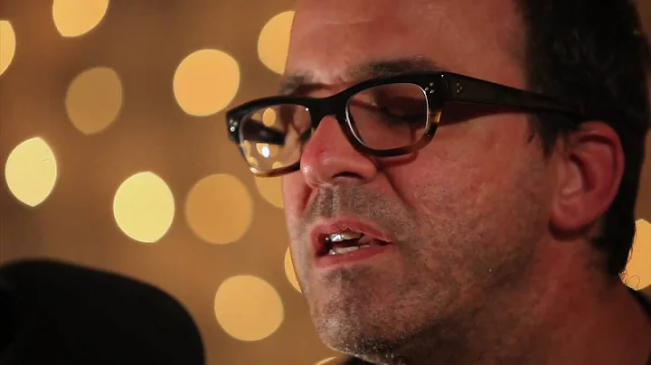 Joe Pernice - How Can I Compare (Live on KEXP)