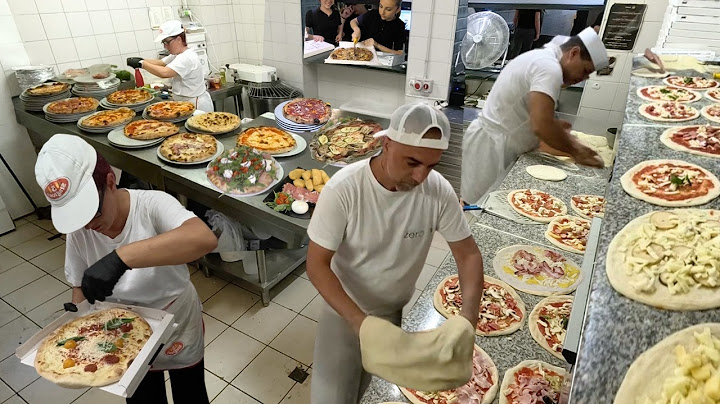 Pizzeria or Pizza Factory? Saturday ON FIRE with Francesco, the Italian Pizza Champ