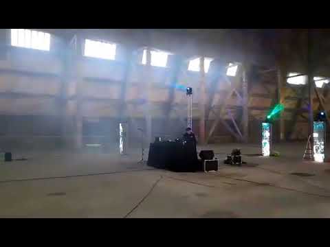 Essais d'un concert électro unique au hangar à dirigeable d’Ècausseville