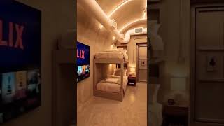 घर के नीचे आलीशान बंकर! 😱 Underground Nuclear Bunker TourWe Built a Secret Underground Bunker! 🏡🔥पर!