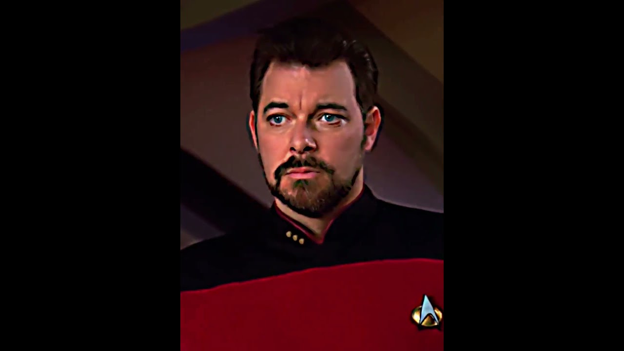 Captain Riker vs Captain Pike 