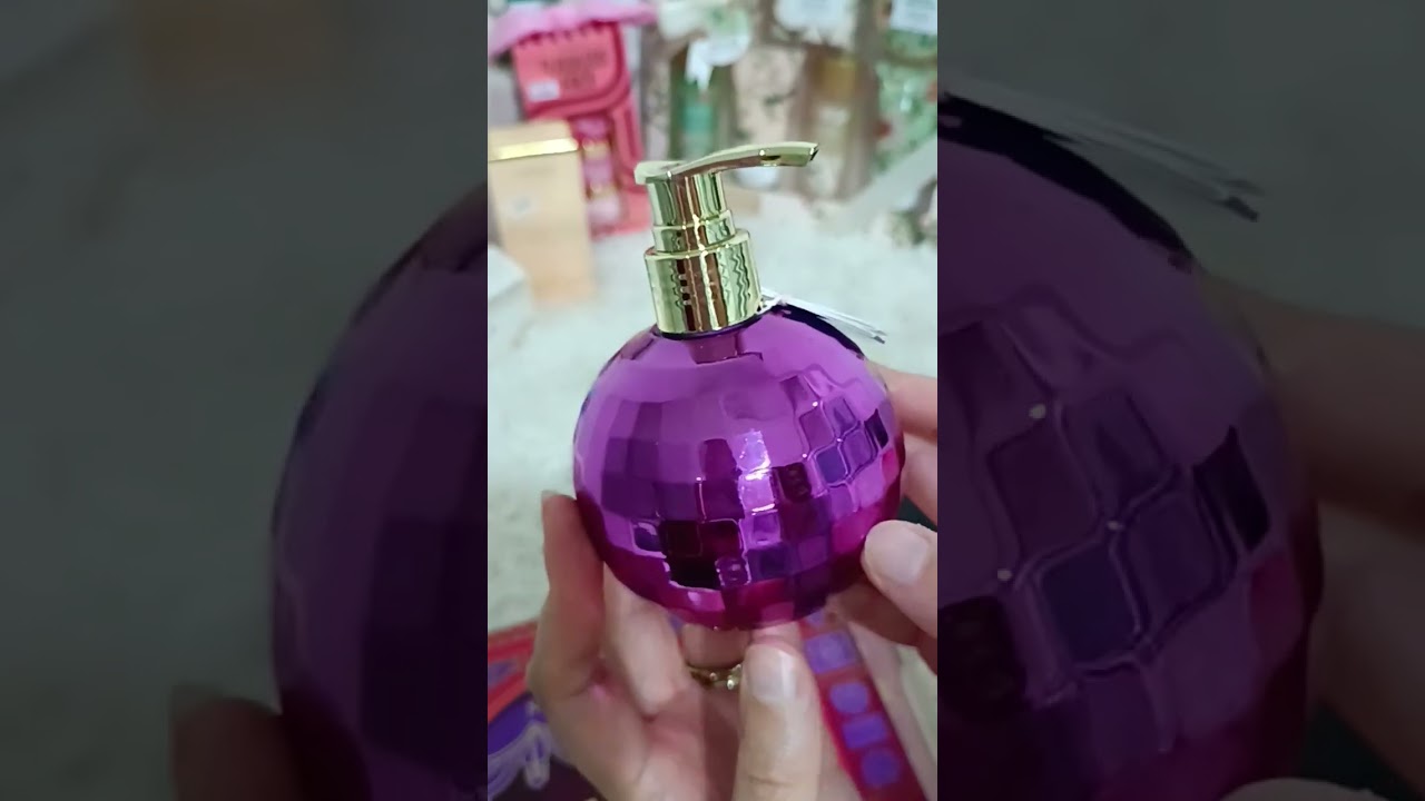 اول يوم ليا في اليوتيوب انشاء الله تدعموني و اتشجعوني بيع مواد تجميل و عطورات 