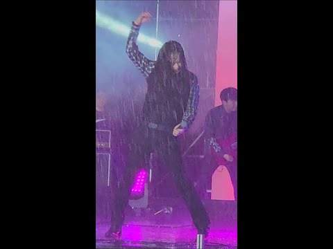 [세로직캠] 20221112 김경호 - 탈출+Rock'N Roll (feat.폭우)
