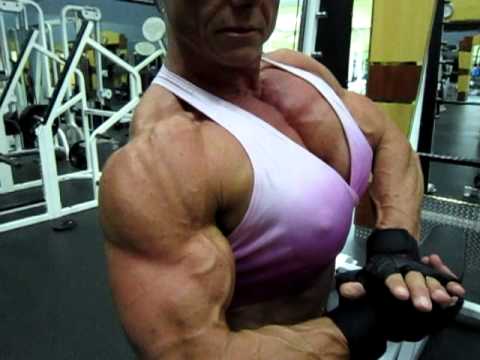 mould meaning in english Side Chest Pose