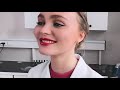 Lily-Rose Depp discovers the formulation secrets of ROUGE COCO BLOOM – CHANEL Makeup