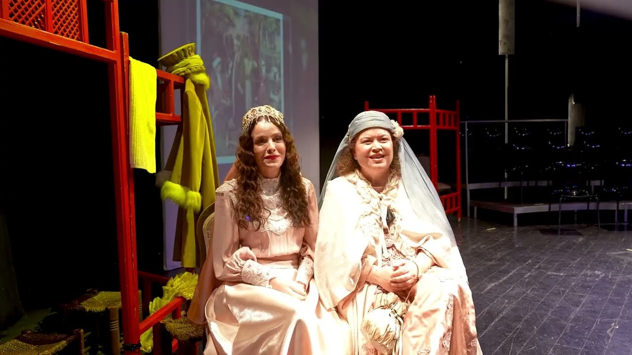 Bir Kültürel Miras Sahnedeki Yolculuğunu Sürdürüyor | “Ödüllü” Oyuncuları Anlatıyor 🎭