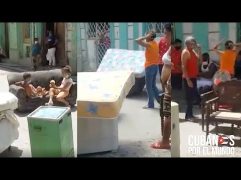 Varias familias con niños quedan en la calle producto de un derrumbe en Centro Habana, Cuba