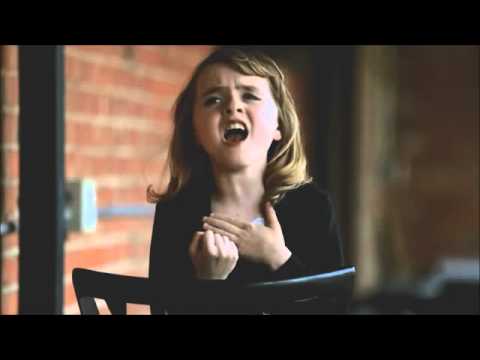 10 წლის გოგონას ვოკალურმა შესაძლებლობებმა მსოფლიო გააოგნა