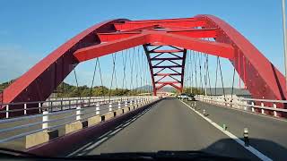 広島県のエキサイトスポット　呉市の「音戸大橋」をなめまわすように走る