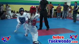 Pelea de niñas en taekwondo más emocionante que MMA