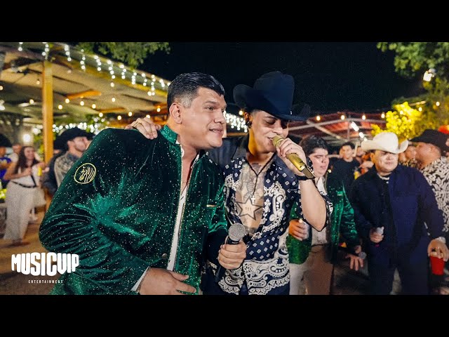 在 YouTube 上观看 Grupo Firme - Banda Carnaval - La Historia De Mis Manos (Video Oficial) 在 YouTube 上观看 Grupo Firme - Banda Carnaval - La Historia De Mis Manos (Video Oficial)
