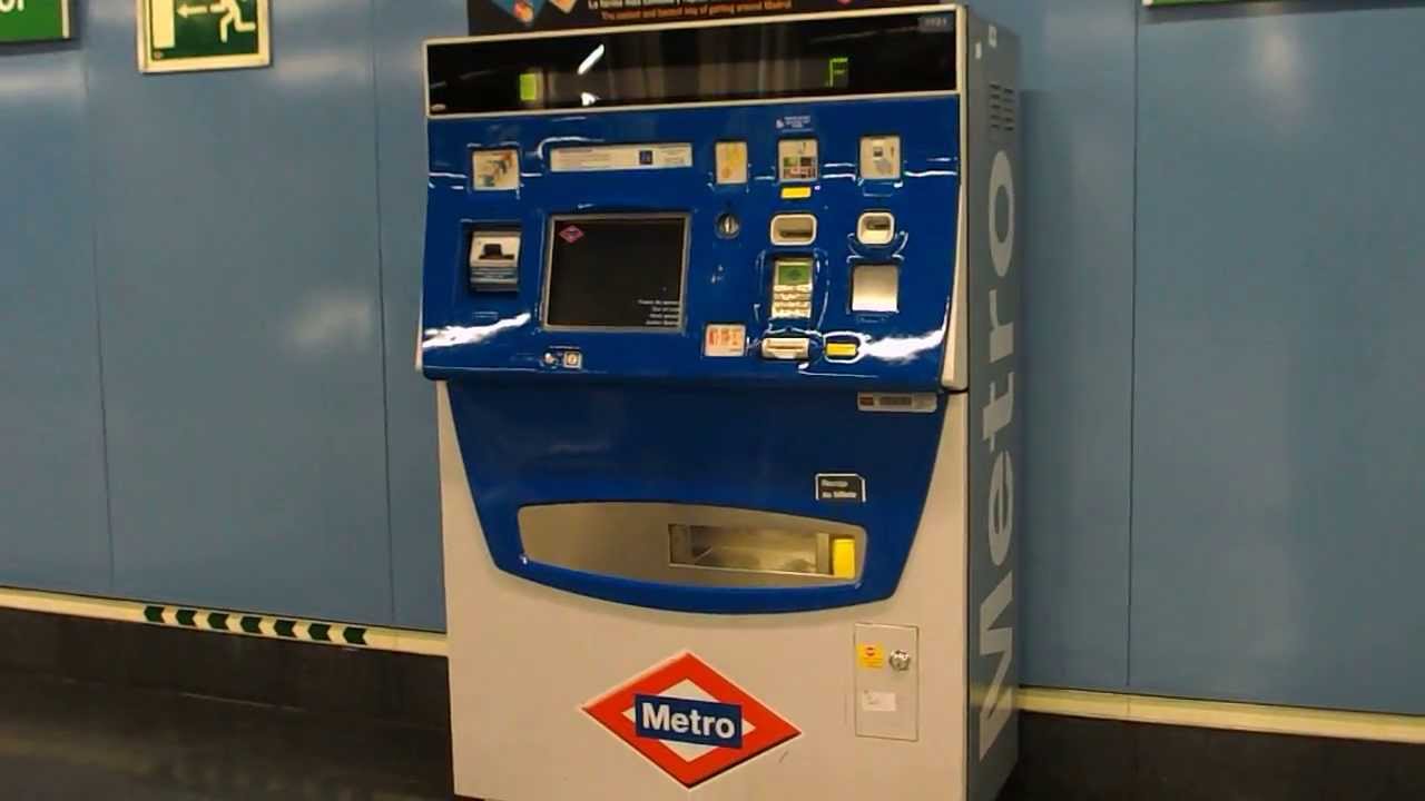 Metro de Madrid - Maquina expendedora de billetes averiada - YouTube
