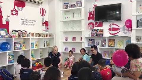 I Can Read-Bé vui hát cùng giáo viên ICR