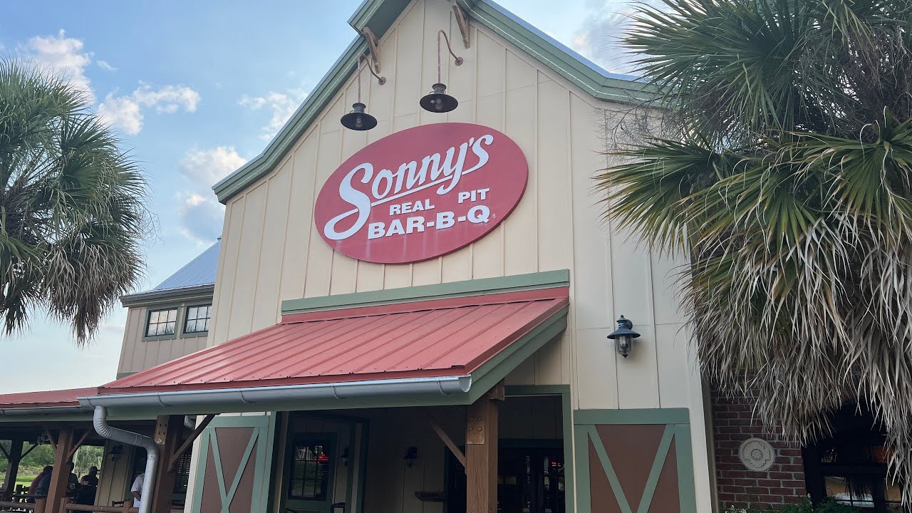 Eating at Sonny's BBQ at The Villages, FL Places to Eat at The