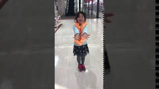 Japanese girl - Aloha greetings in Hawaii