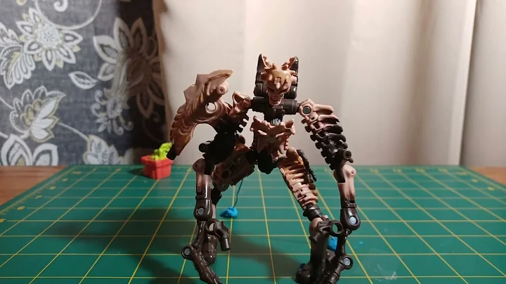 WFC Kingdom Paleotrex Transformation Stop Motion